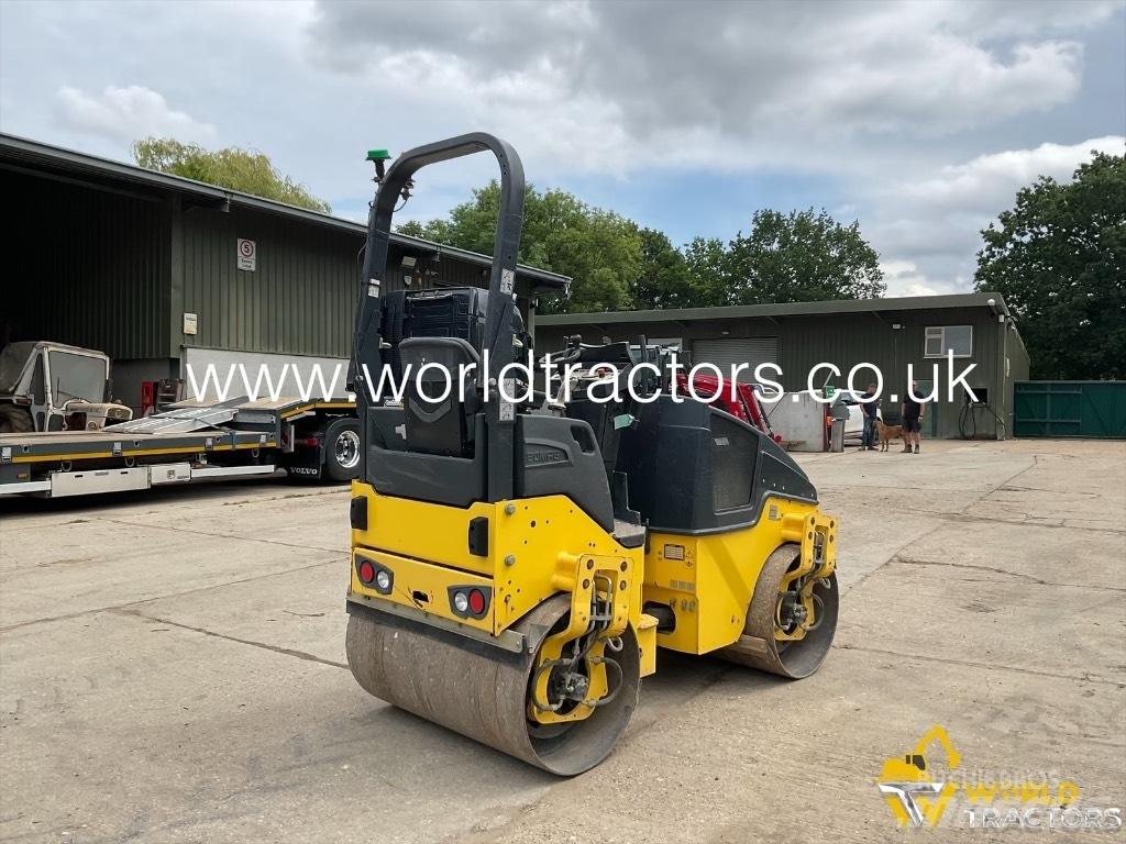Bomag BW 120 Walce typu kombi