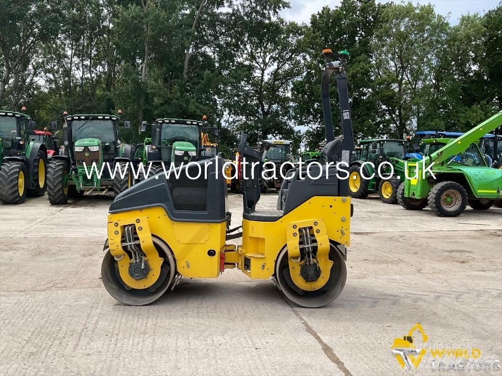 Bomag BW 120 Walce typu kombi
