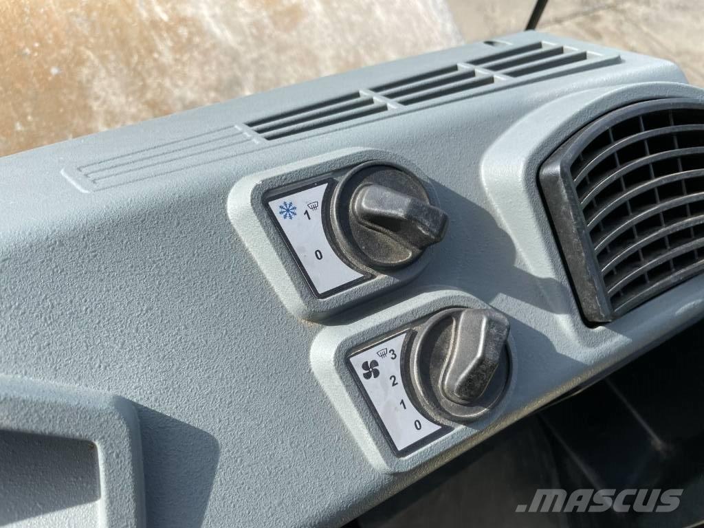 Bomag BW 213 D-5 Walce jednobębnowe