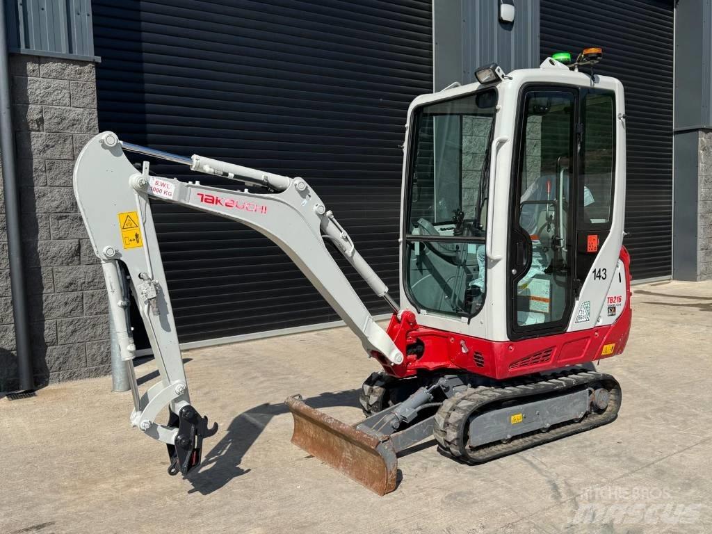 Takeuchi TB 216 Minikoparki