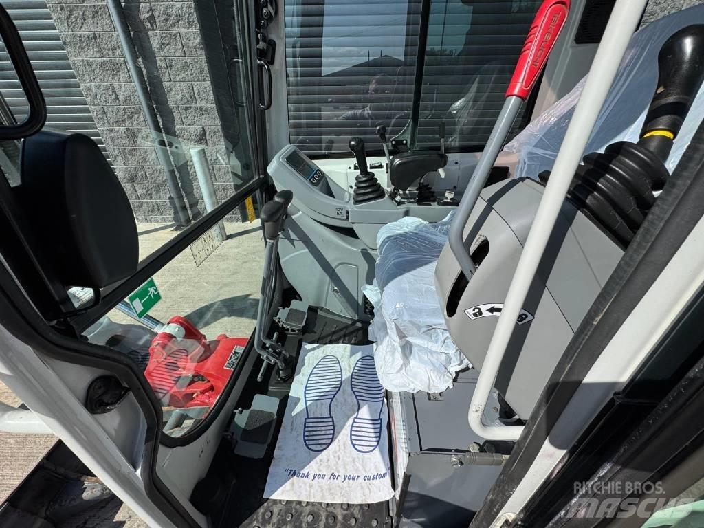 Takeuchi TB 216 Minikoparki