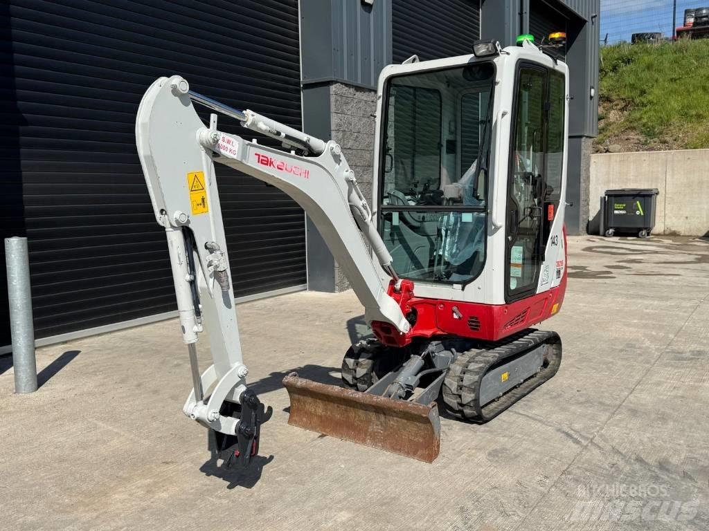 Takeuchi TB 216 Minikoparki