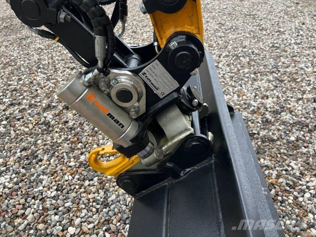 JCB 19 C-1 Minikoparki