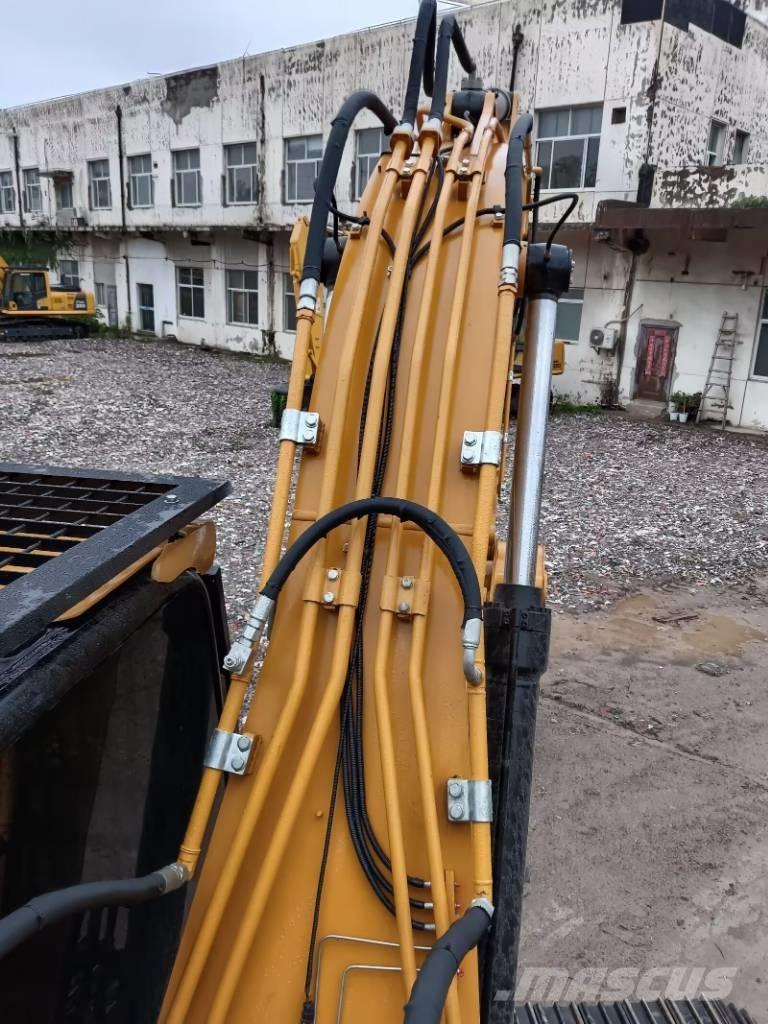 CAT 324 D L Koparki gąsienicowe
