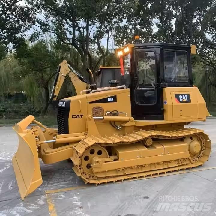 CAT D 5 K Spycharki gąsienicowe