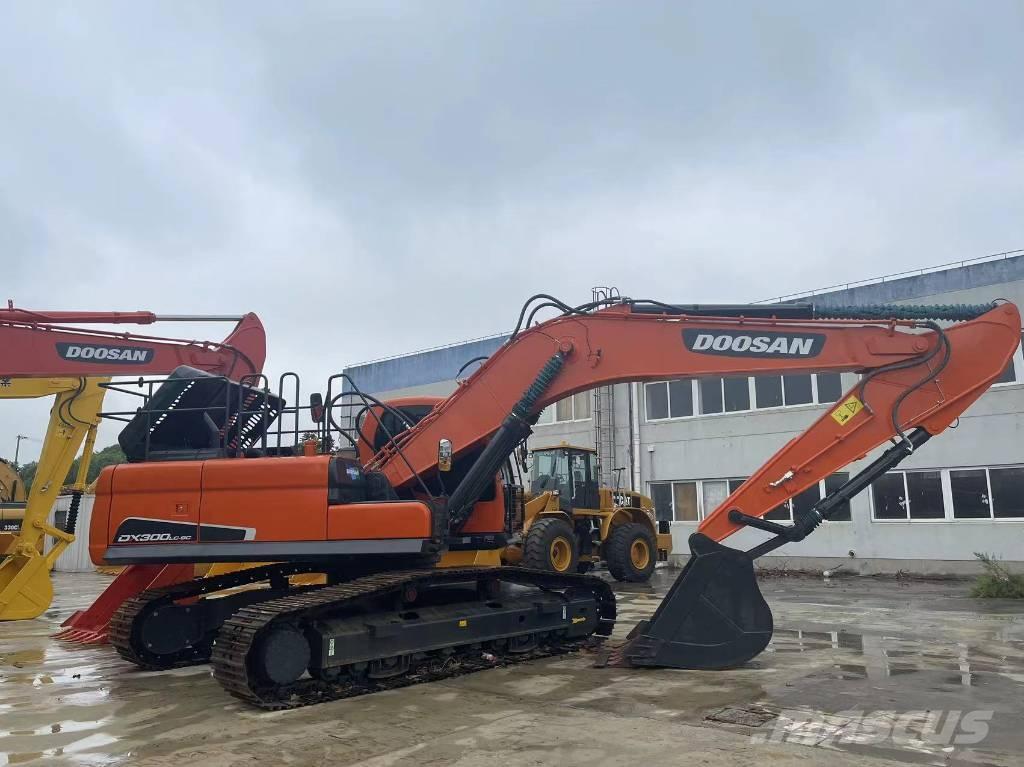 Doosan DX 300 LC Koparki gąsienicowe
