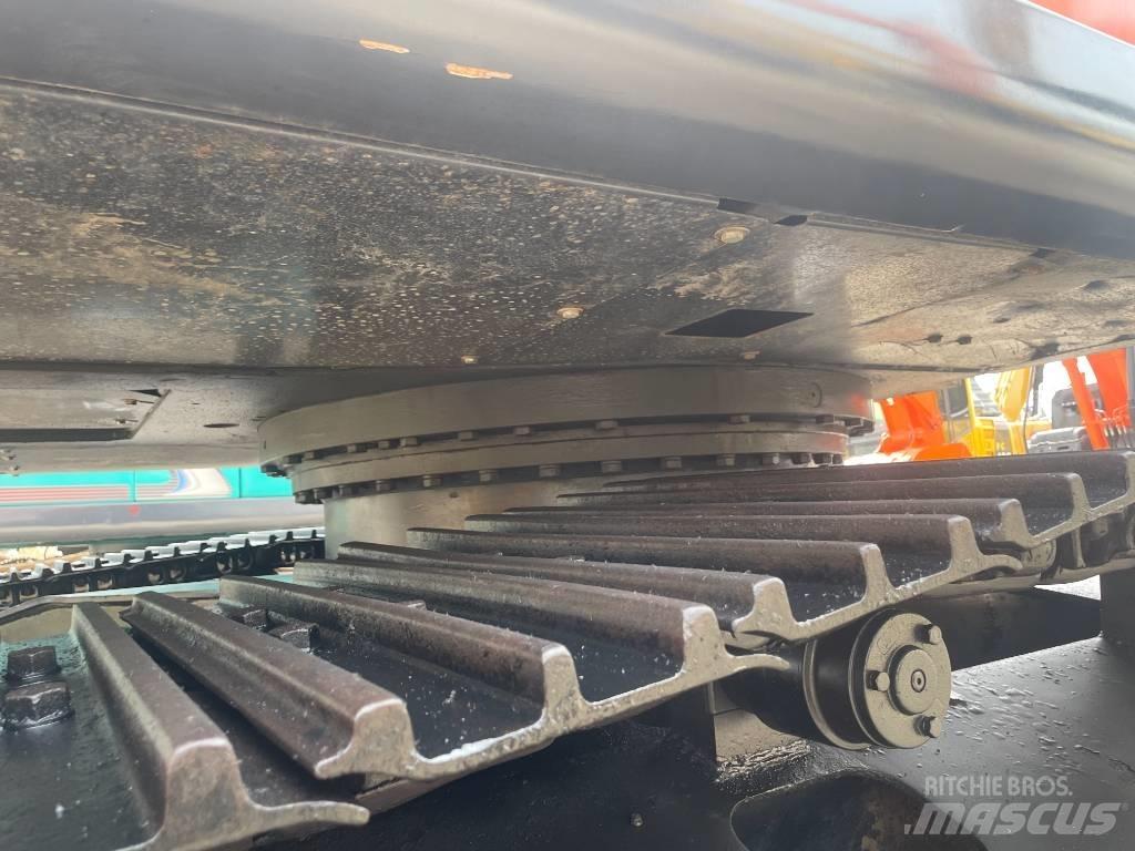 Hitachi ZX 240 Koparki gąsienicowe