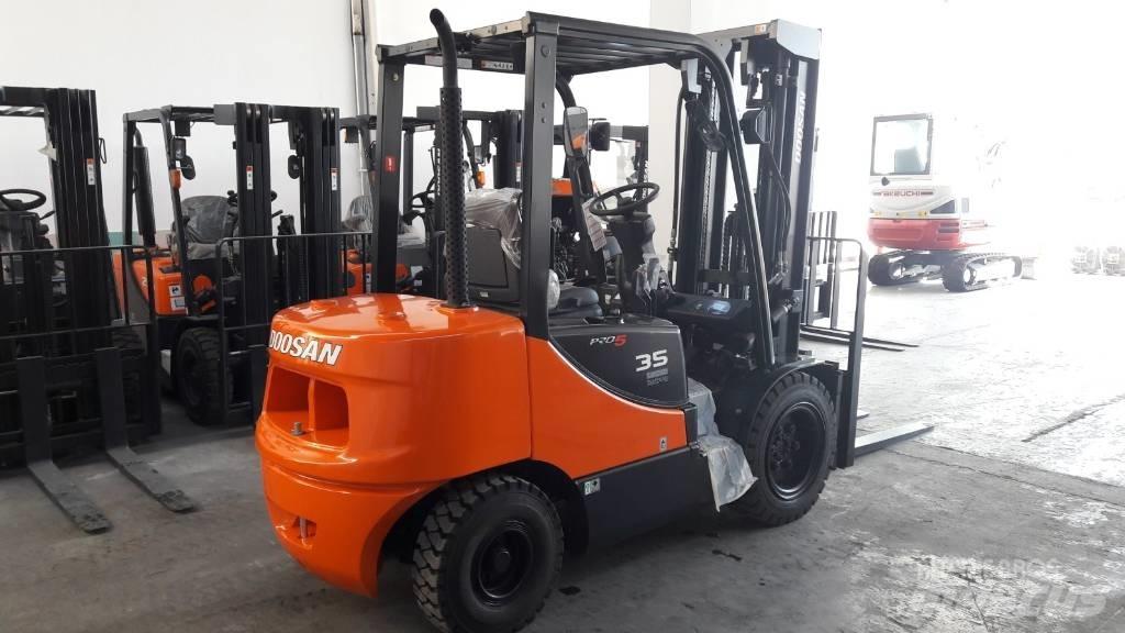 Doosan D35 C-5 Wózki Diesla