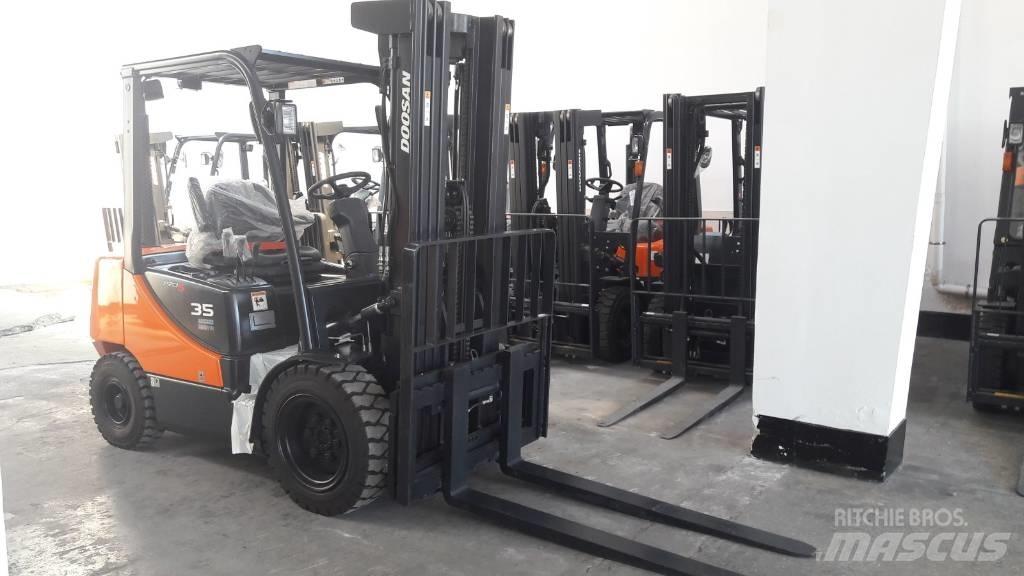Doosan D35 C-5 Wózki Diesla