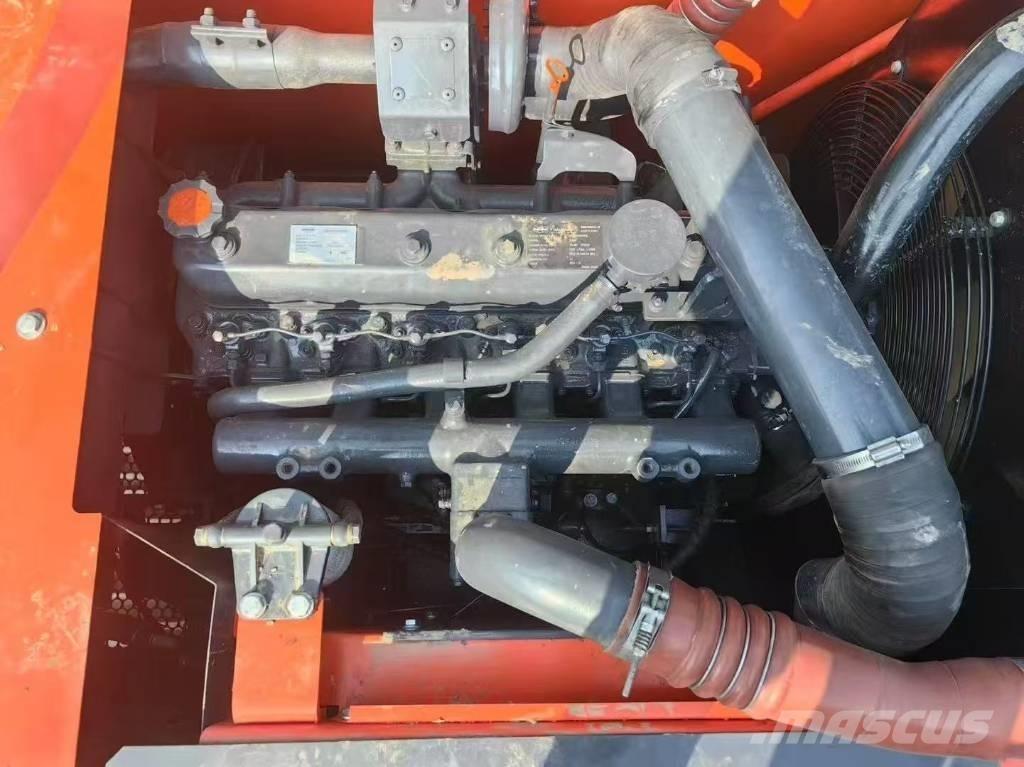 Doosan DX 225 LC Koparki gąsienicowe