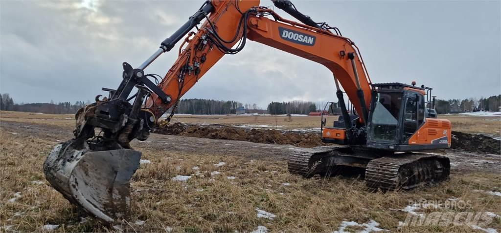 Doosan DX300 LC-5 Koparki gąsienicowe