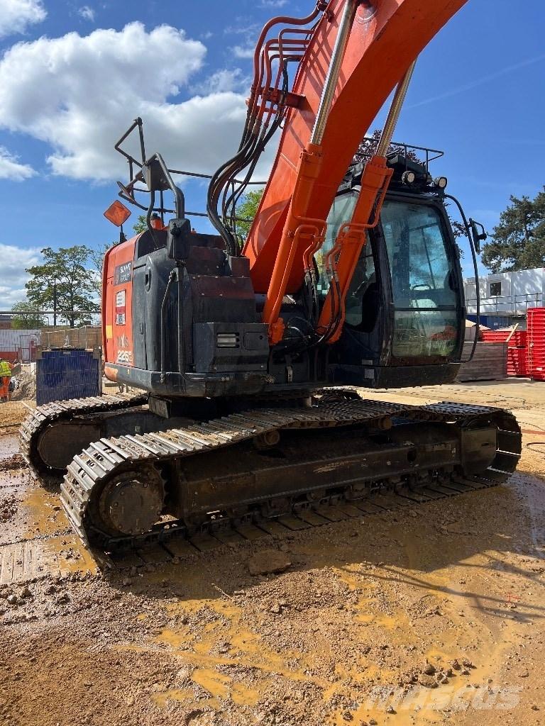 Hitachi ZX 225/6 Koparki gąsienicowe