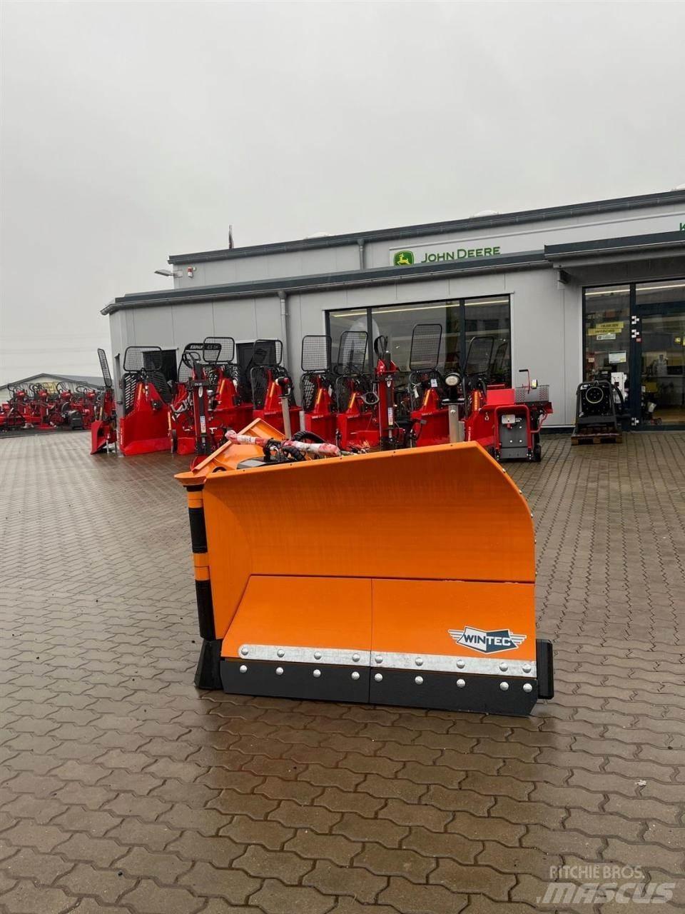  Wintec Vario XM320 Lemiesze i pługi śnieżne