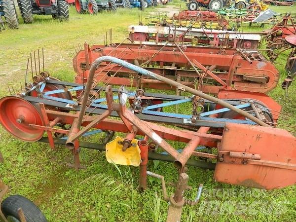 Mads Amby 220 Zgrabiarki i przetrząsacze