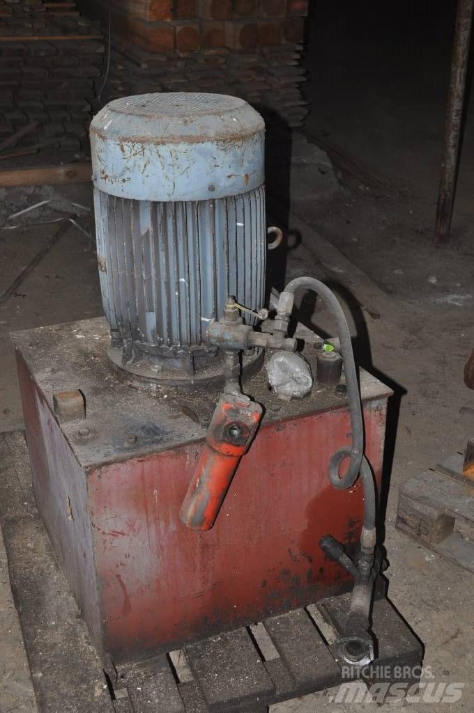  Pompa hydrauliczna Maszyny leśne - Inne