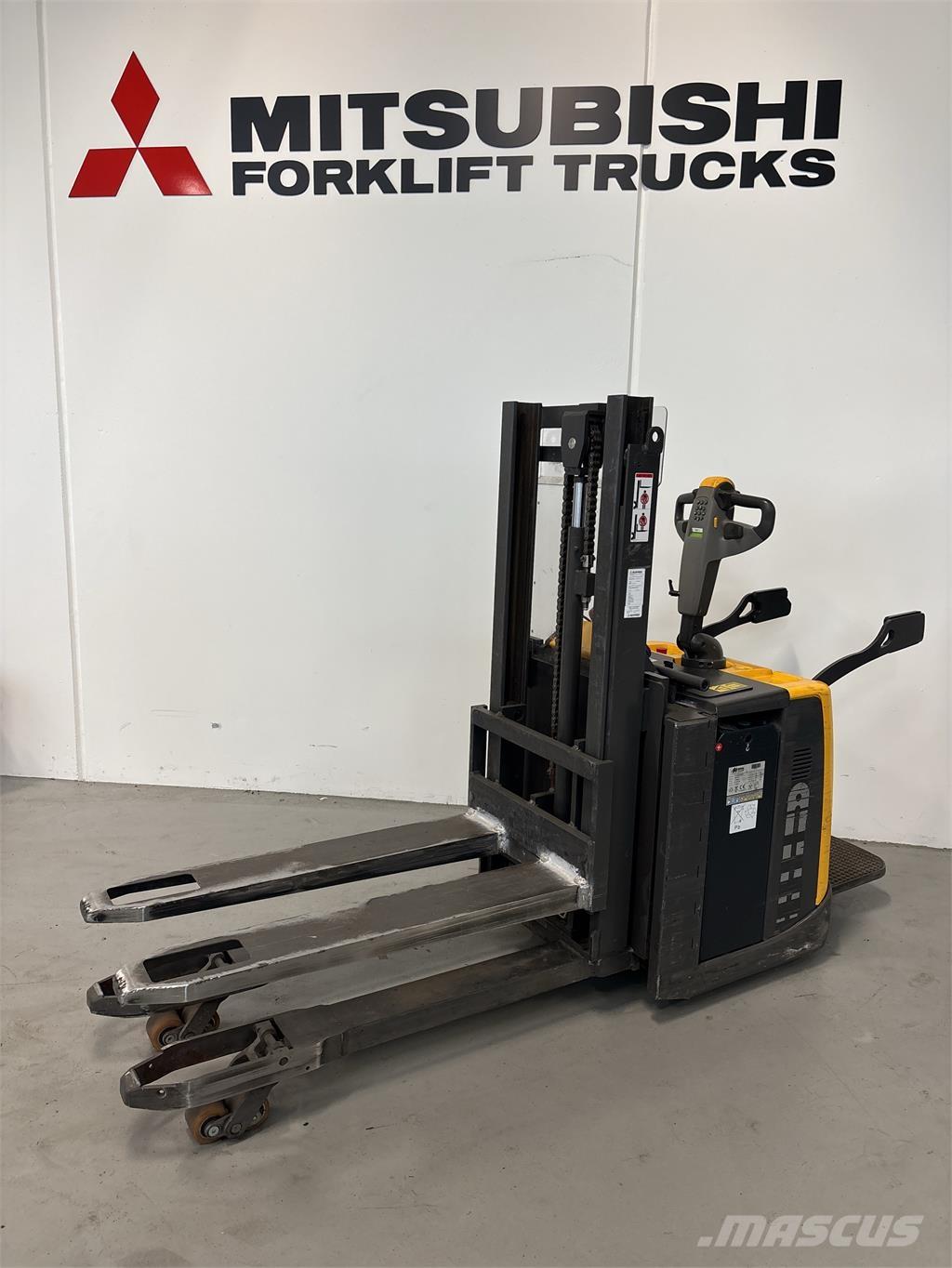 Atlet PDP200 Samojezdne maszyny do załadunku