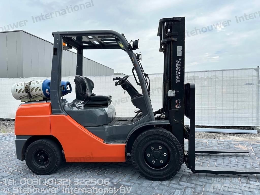 Toyota 02-8FGJF35 Wózki LPG
