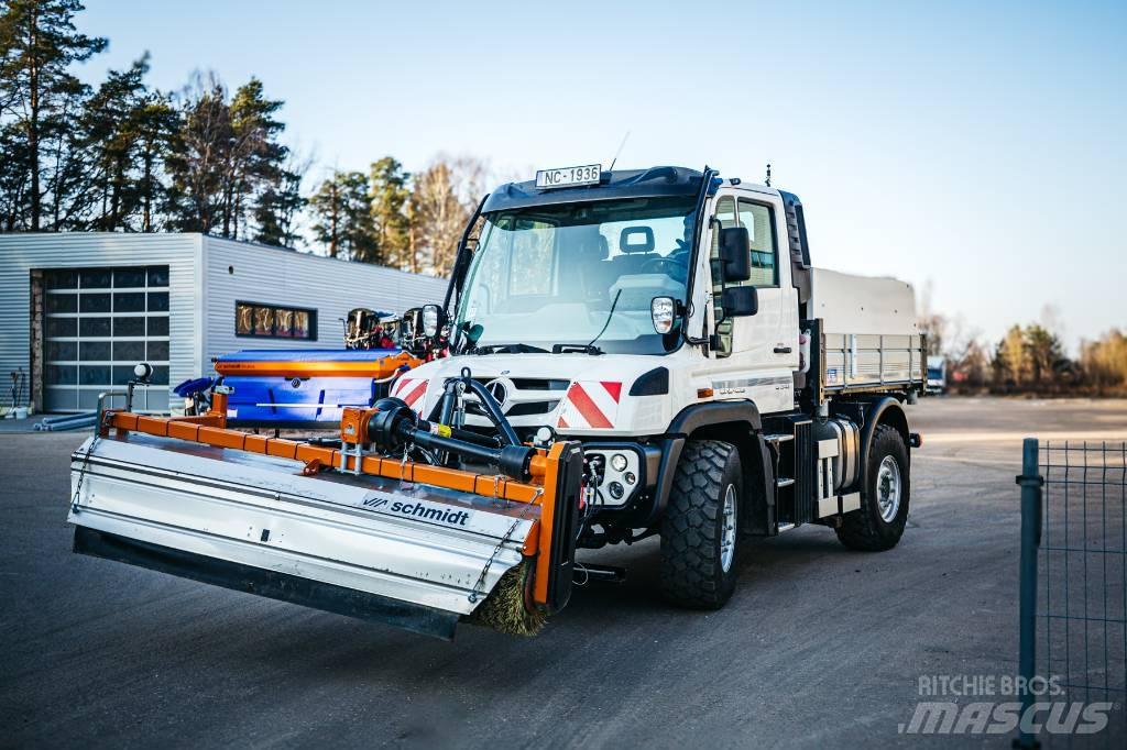 Unimog U 318 Zamiatarki