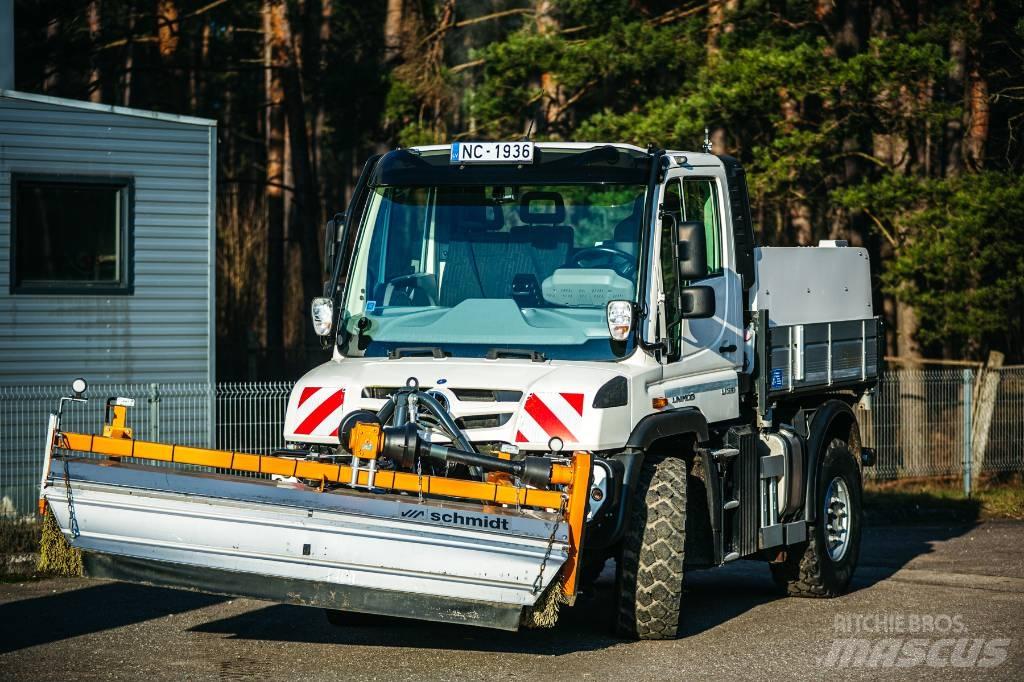 Unimog U 318 Zamiatarki