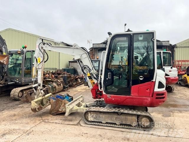 Takeuchi TB 230 Minikoparki