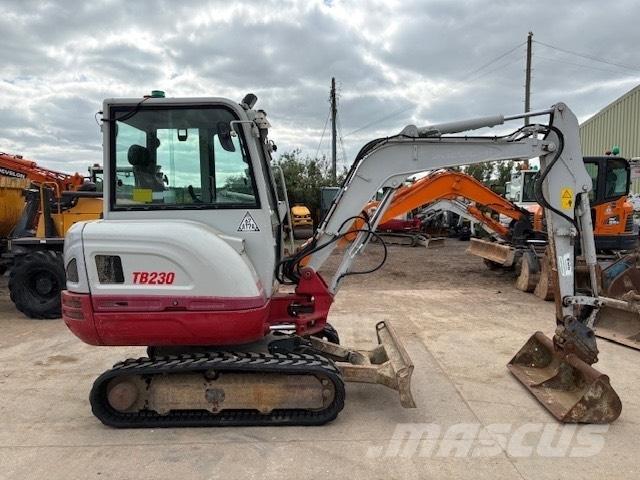 Takeuchi TB 230 Minikoparki