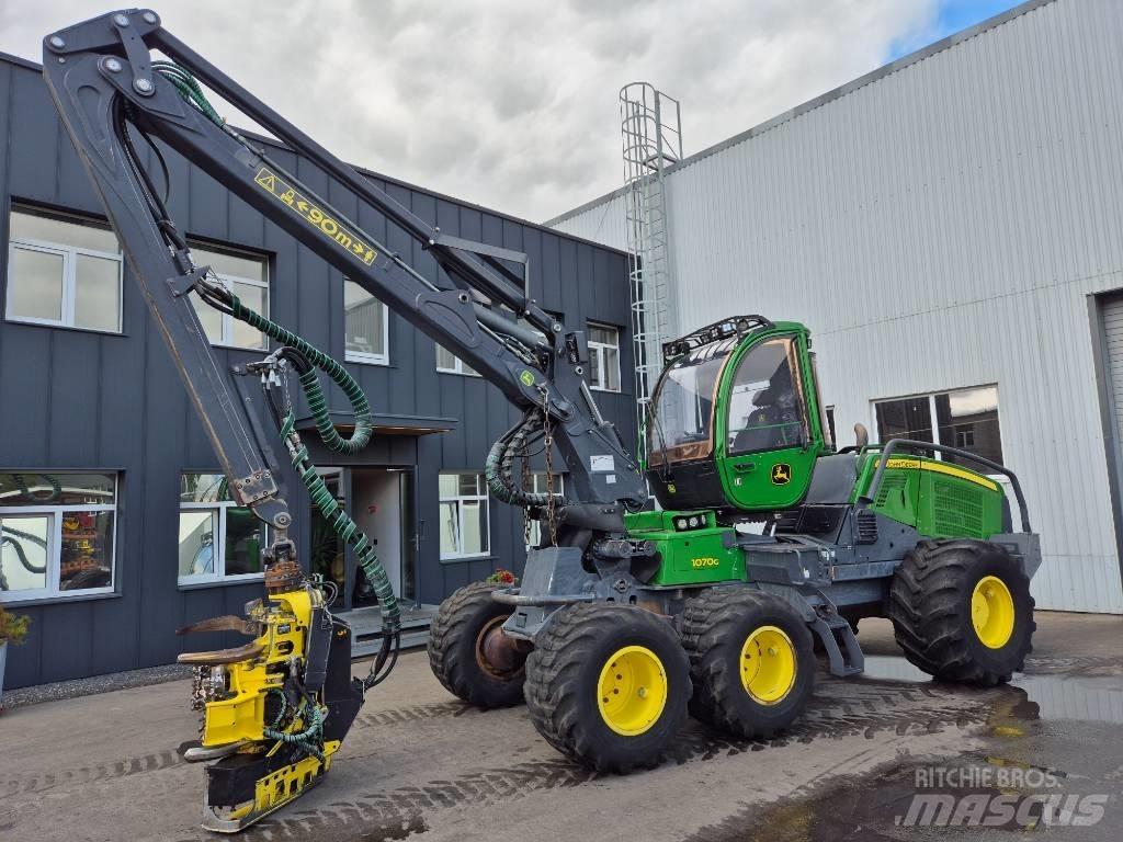 John Deere 1070 G Harwestery