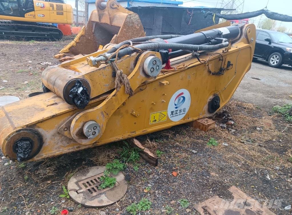 CAT 395 Koparki gąsienicowe