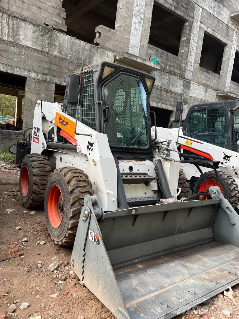 Bobcat S220 Ładowarki burtowe