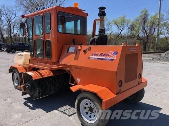 Broce RCT 350 Zamiatarki - Zgarniarki - Odśnieżarki