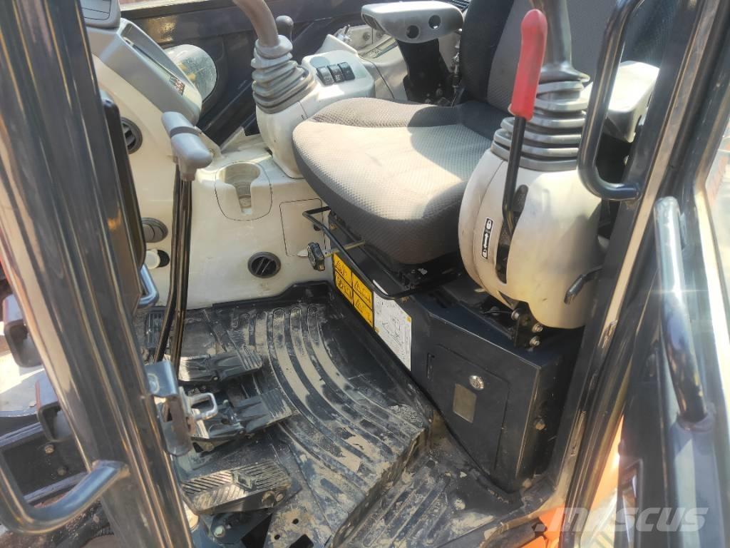 Hitachi ZX55USR-5A Minikoparki