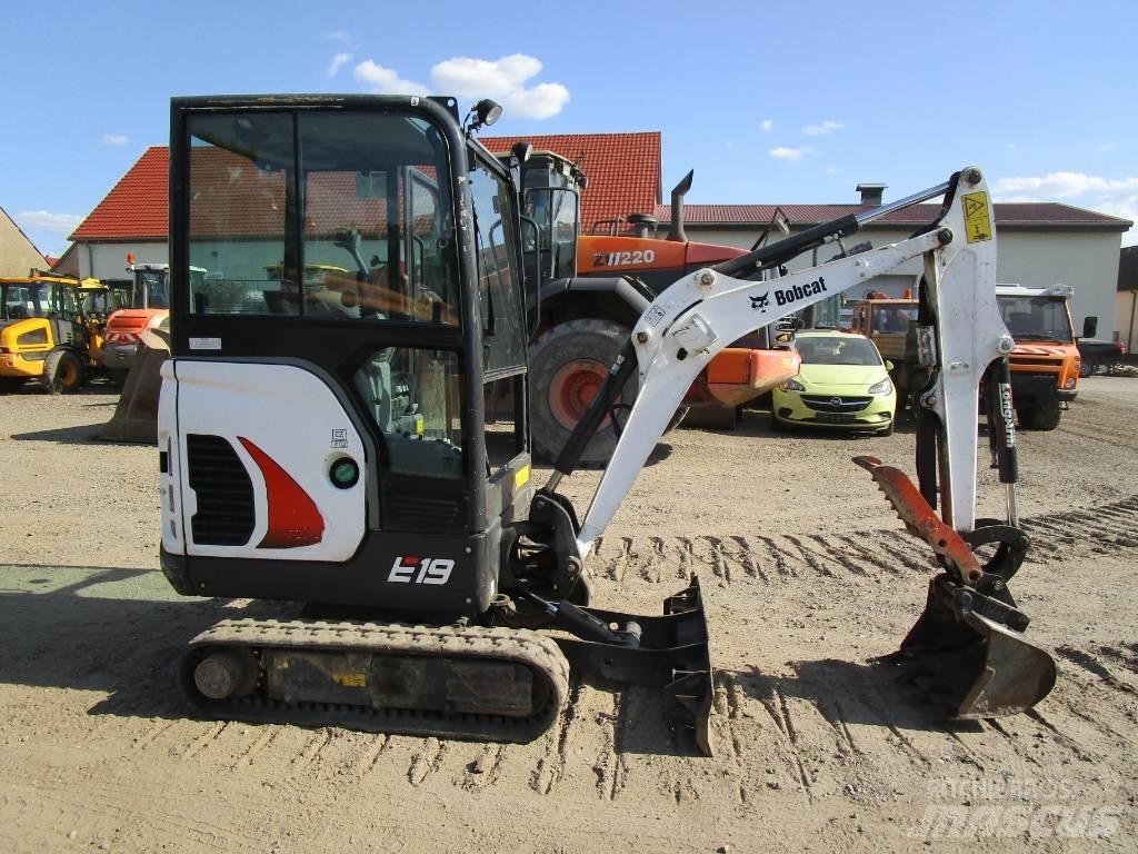 Bobcat E 19  V Minikoparki