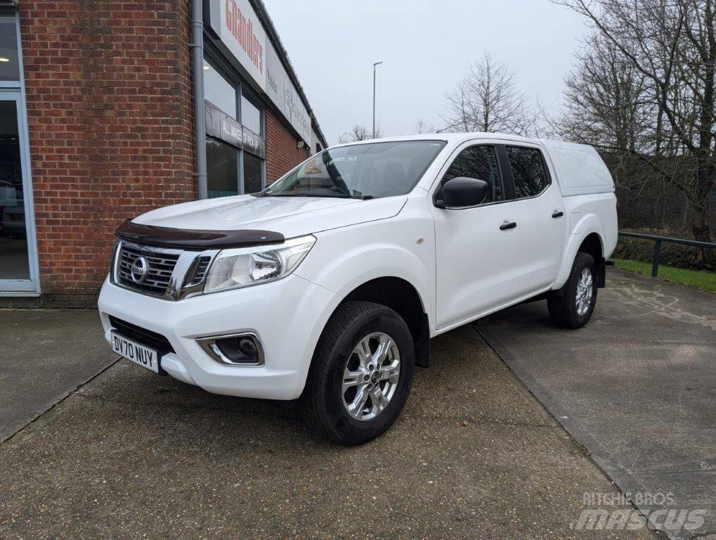 Nissan Navara Pick-upy / Pojazdy z otwieranymi burtami