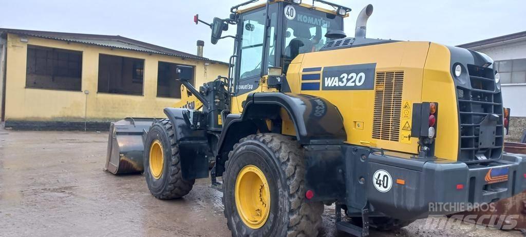 Komatsu WA 320 Ładowarki kołowe