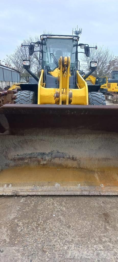 Komatsu WA 320 Ładowarki kołowe