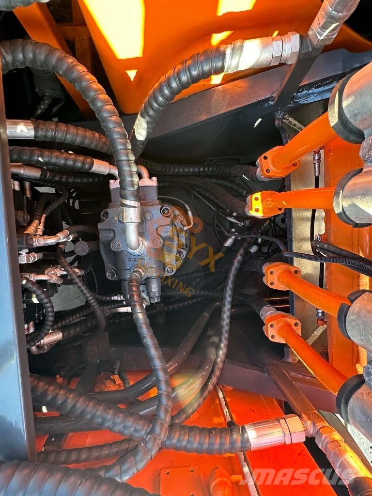 Doosan DX 225 LCA Koparki gąsienicowe