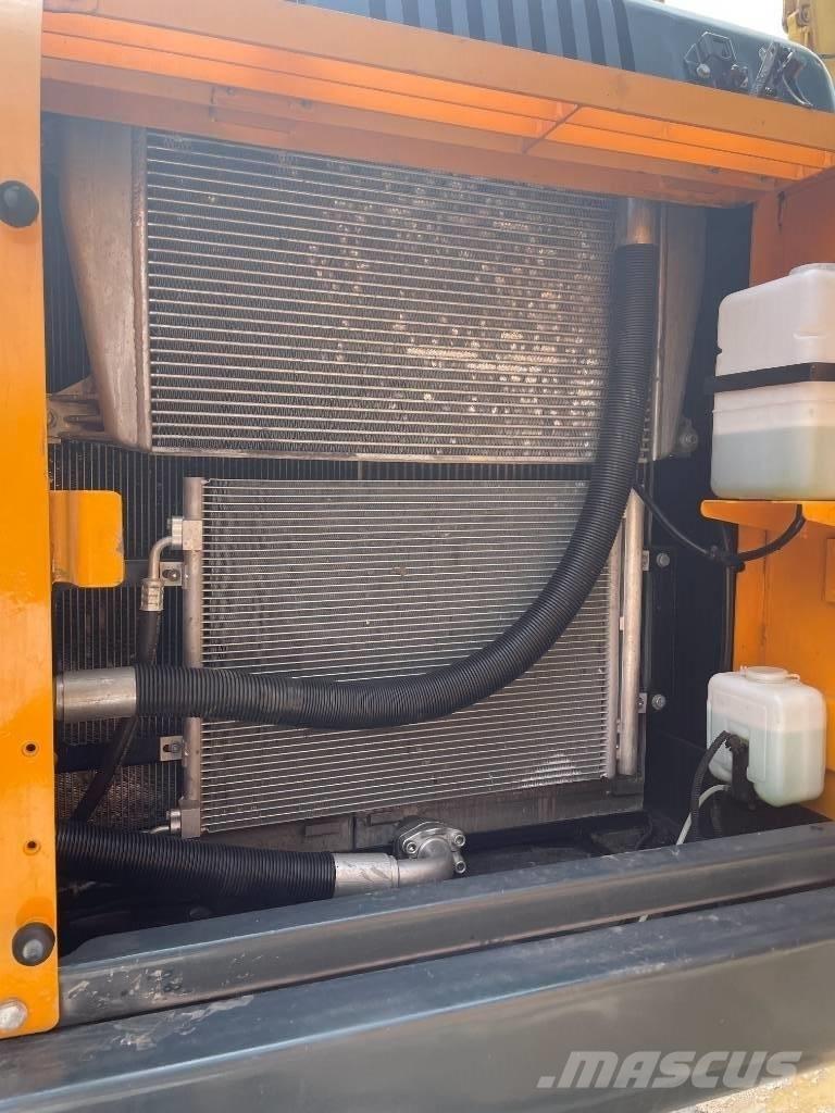 Hyundai 220LC-9S Koparki gąsienicowe