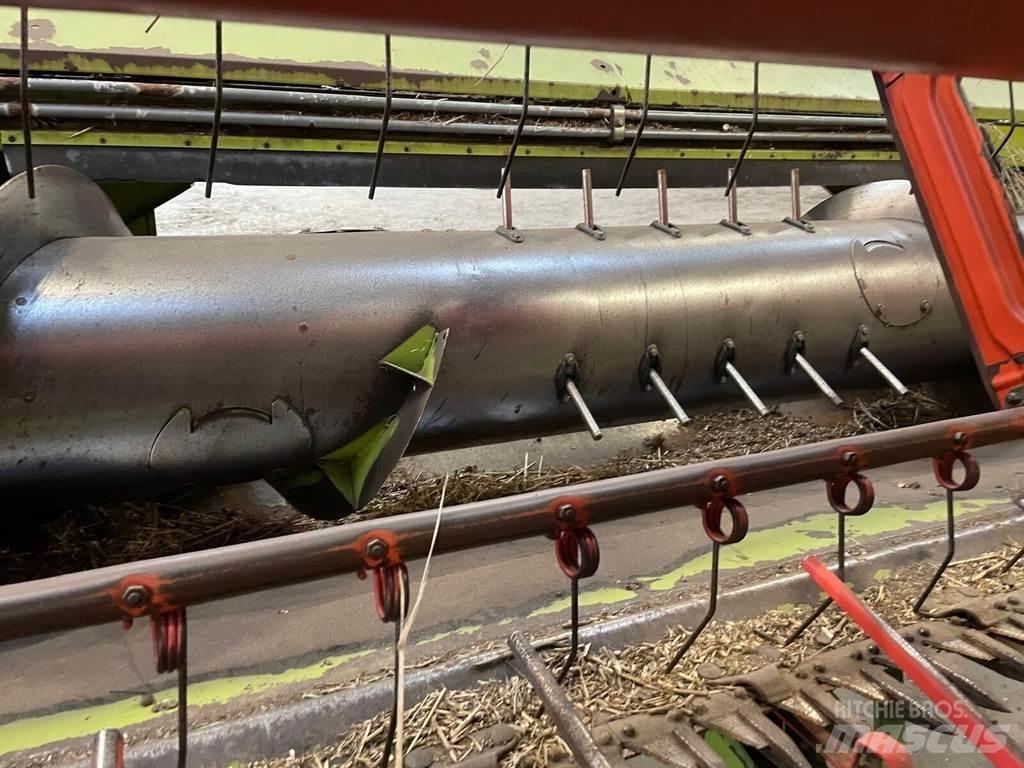 CLAAS LEXION 580 Kombajny zbożowe
