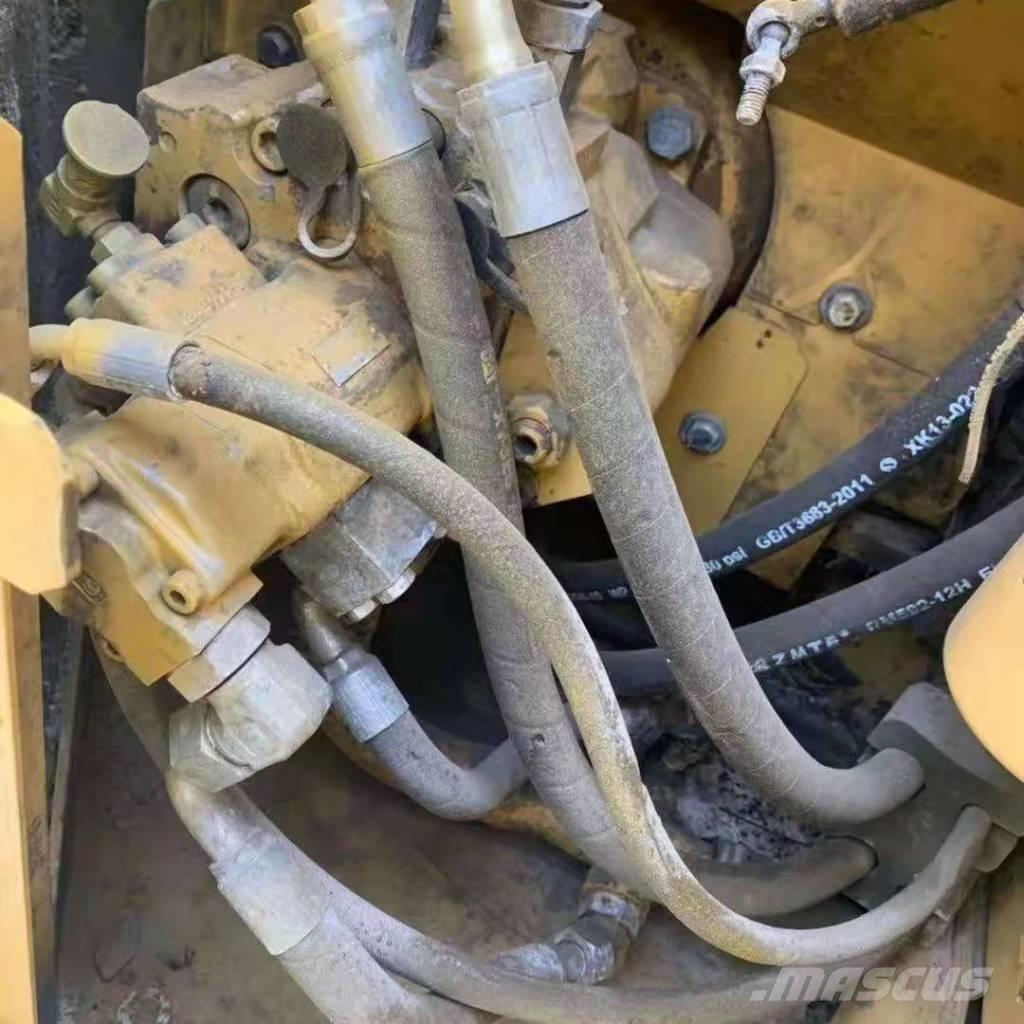 CAT 306D Minikoparki