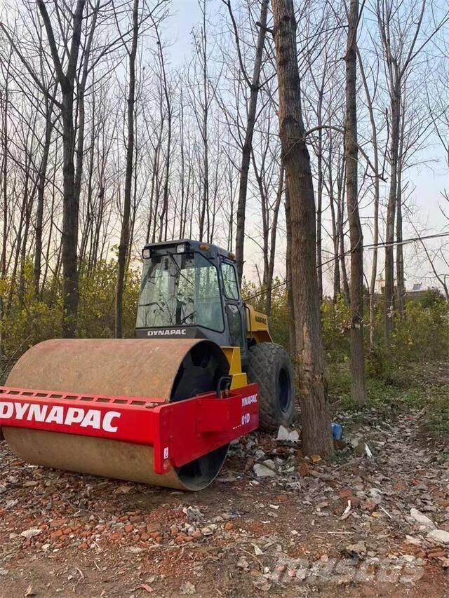 Dynapac CA301 Walce jednobębnowe