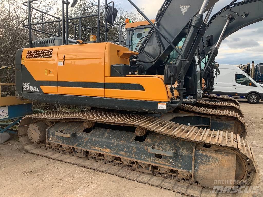 Hyundai HX220A L Koparki gąsienicowe