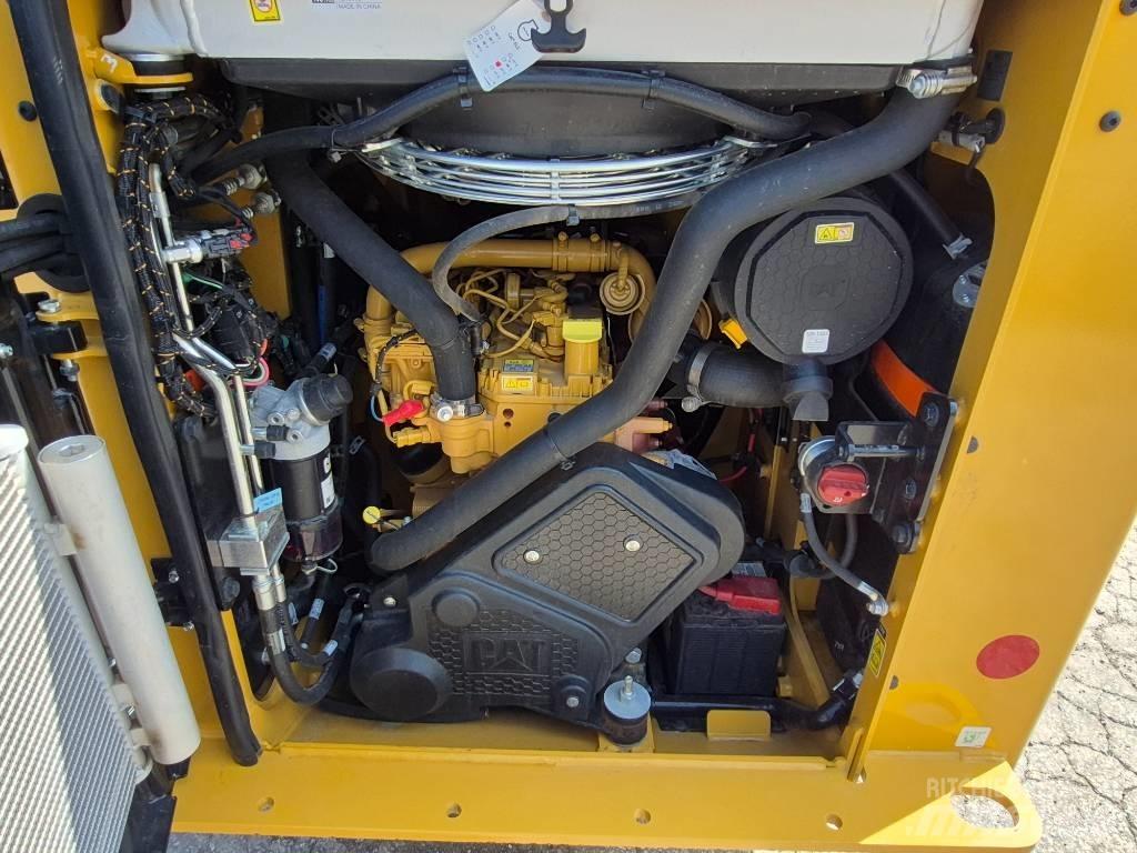 CAT 255 Ładowarki burtowe