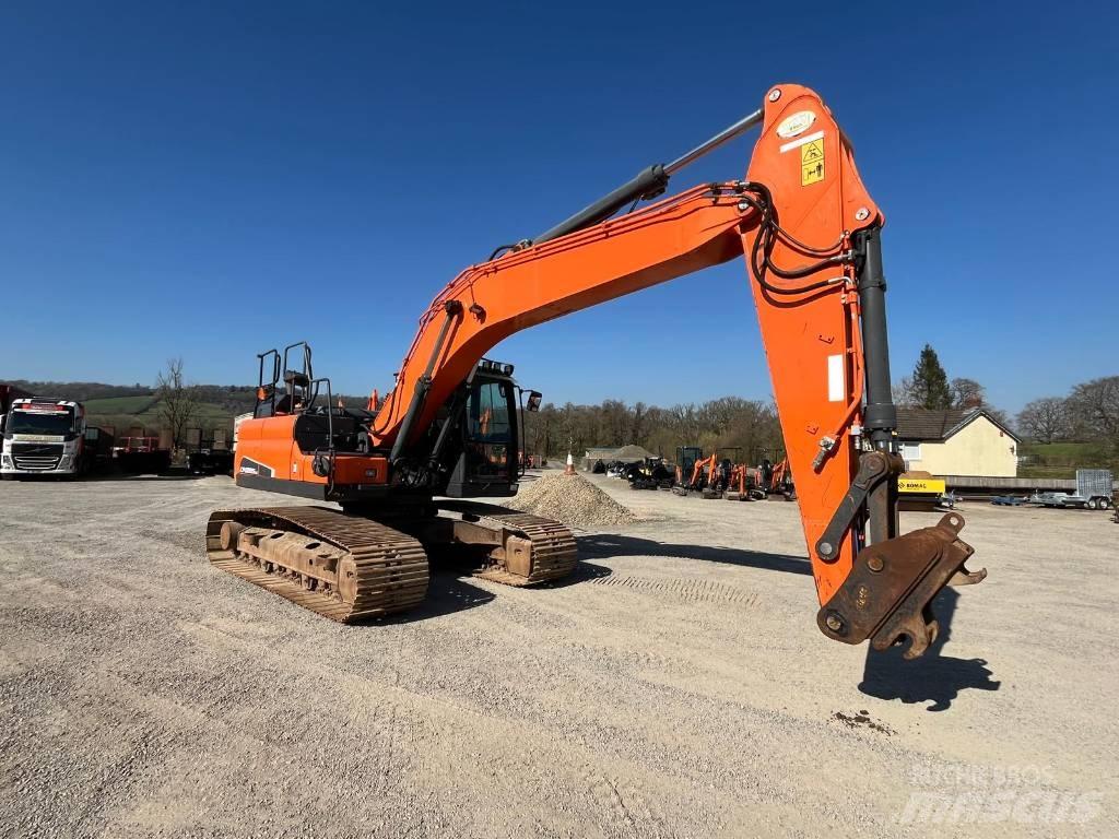 Doosan DX 225 Koparki gąsienicowe