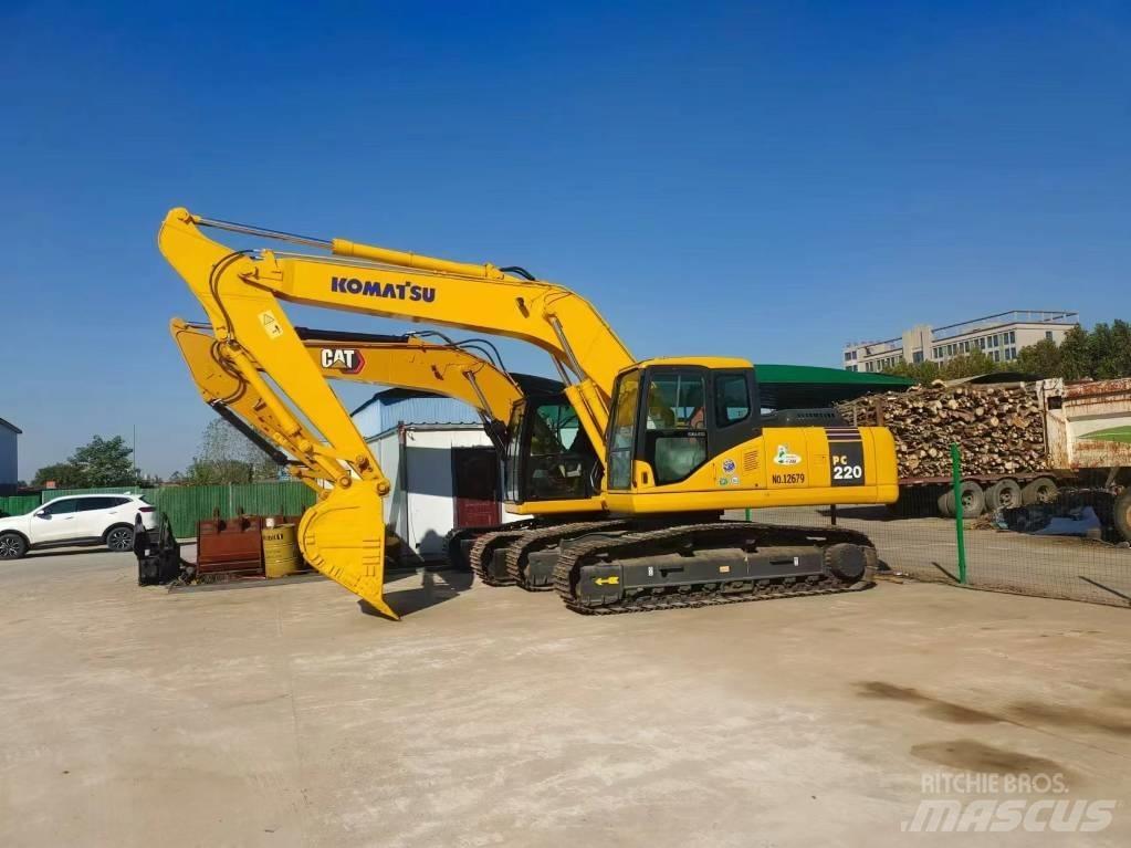 Komatsu PC 220 Koparki gąsienicowe