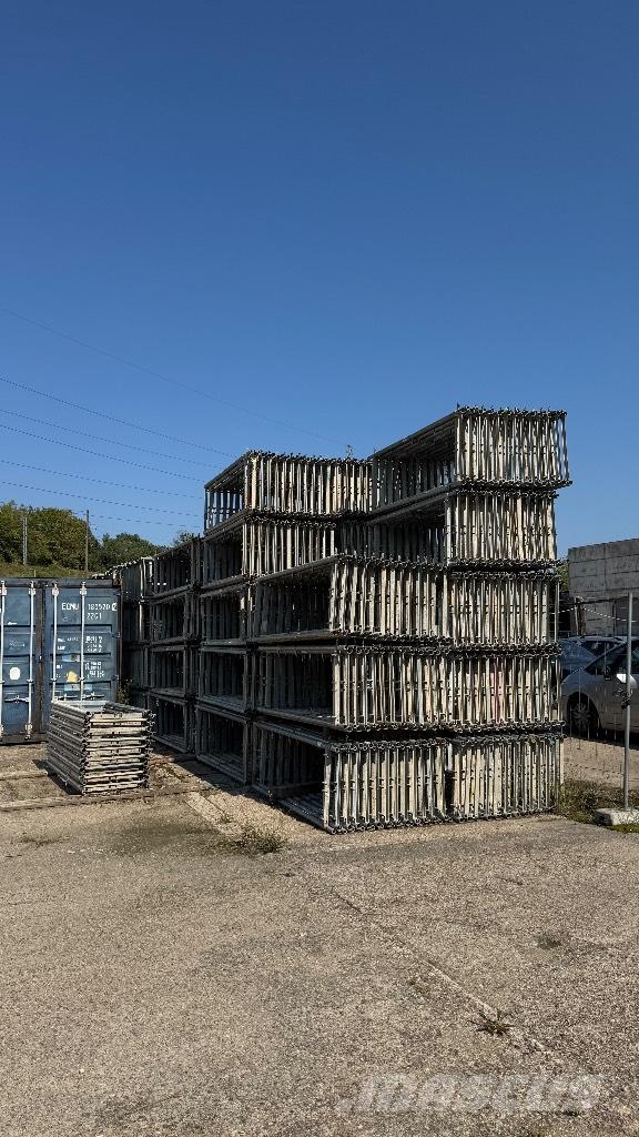  Rux Scaffolding Rusztowania i wieże jezdne