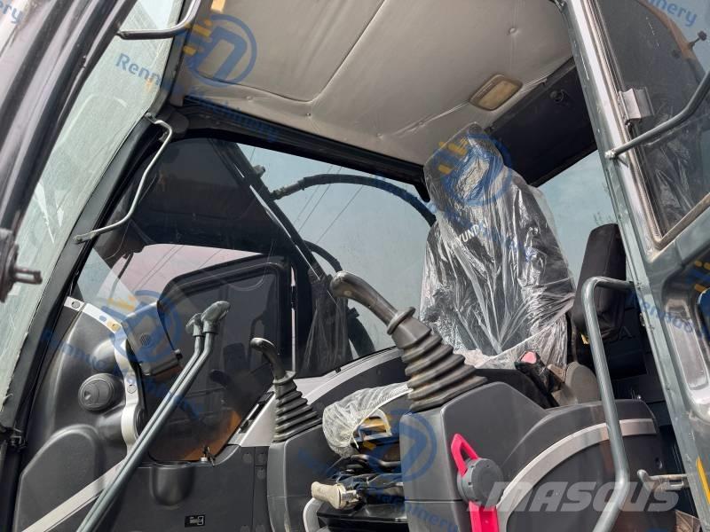 Hyundai 225 LC-9S Koparki gąsienicowe