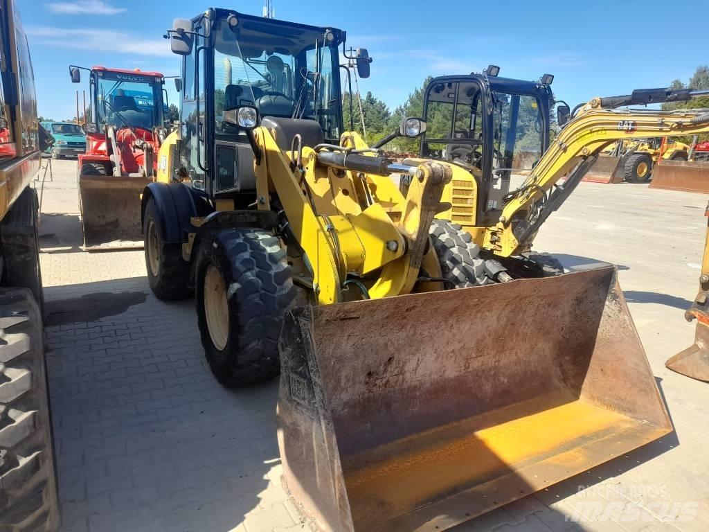 CAT 908M Ładowarki kołowe