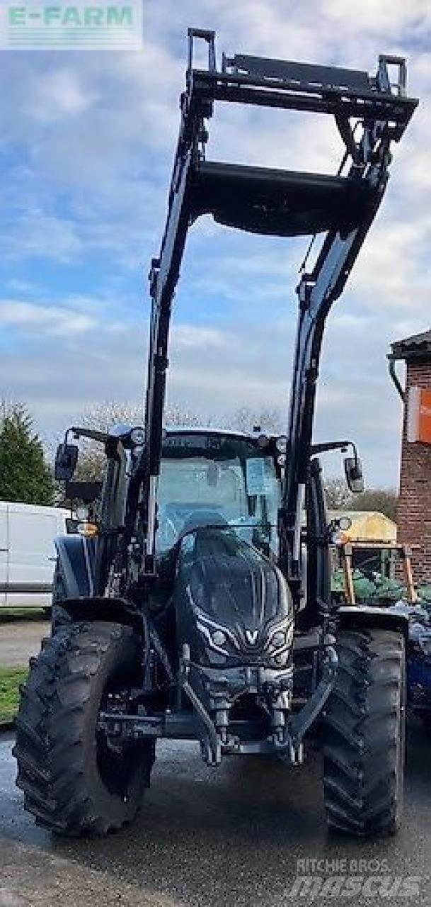 Valtra g135a Ciągniki rolnicze