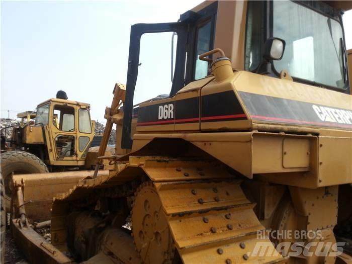 CAT D 6 R Spycharki gąsienicowe