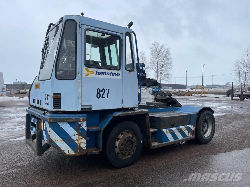Sisu TRX181 Ciągniki terminalowe