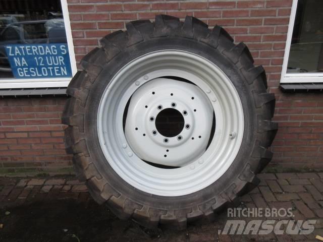 Michelin 13.6/38 Opony, koła i felgi